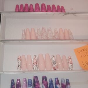 Pink and Floral Press-On Nail Set